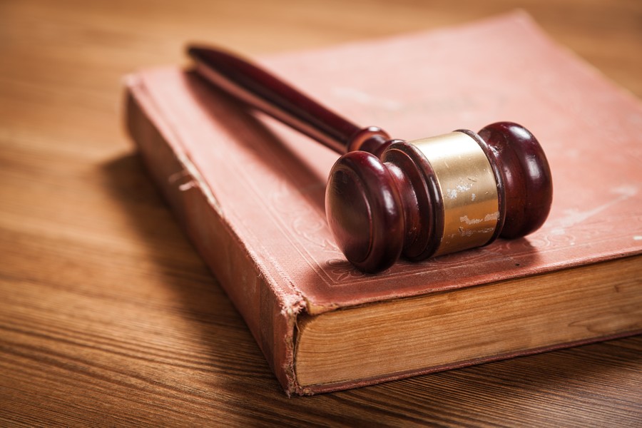 上海劳动仲裁律师视角：劳动仲裁双倍工资诉求的复杂考量