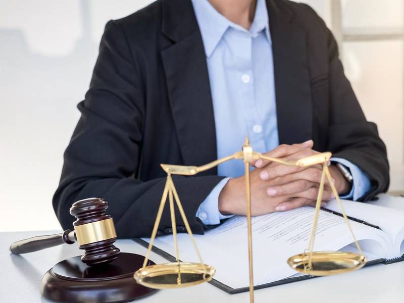 上海劳动纠纷律师解读：劳动法下拖欠工资赔偿的时效与规则