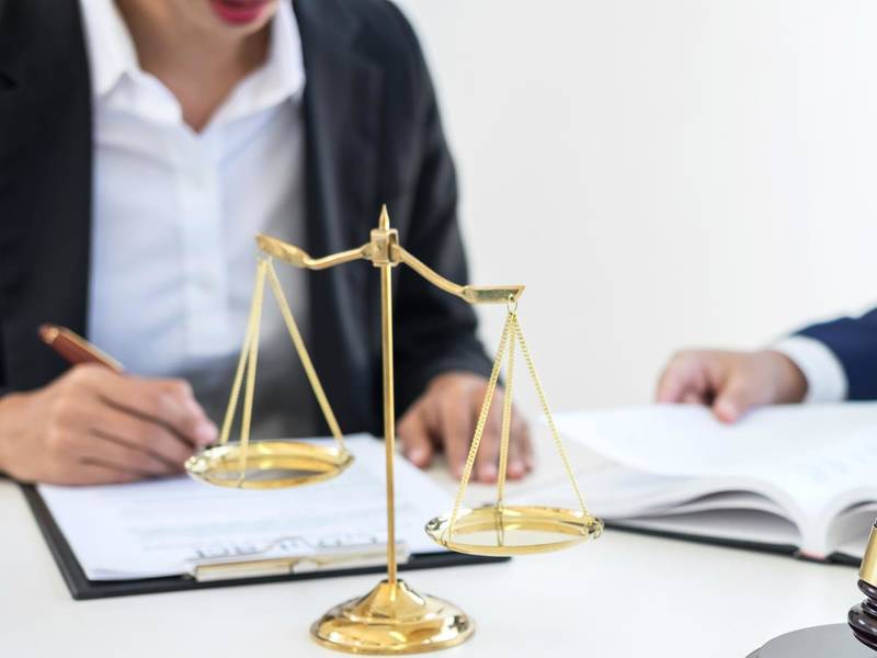 上海劳动律师视角：两年未签劳动合同的赔偿问题剖析