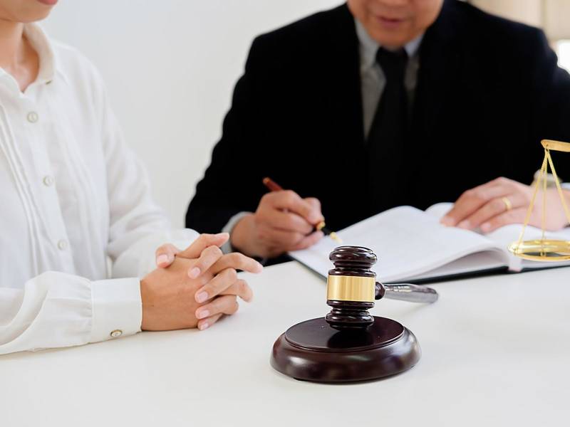 上海劳动合同律师谈：没有劳动合同被辞退员工如何获得赔偿金